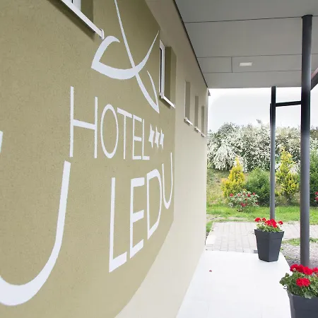 Hotel U Ledu Velké Popovice