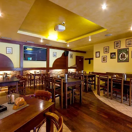 U Ledu Hotel Velké Popovice