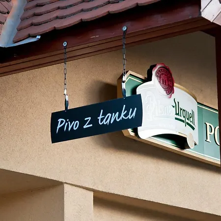 U Ledu Hotel Velké Popovice