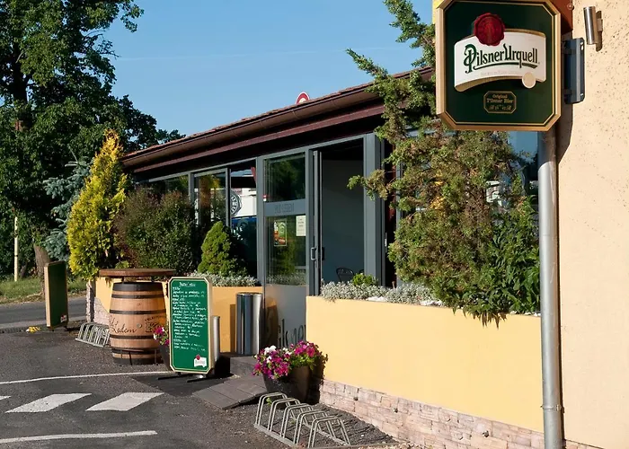 U Ledu Hotel Velke Popovice